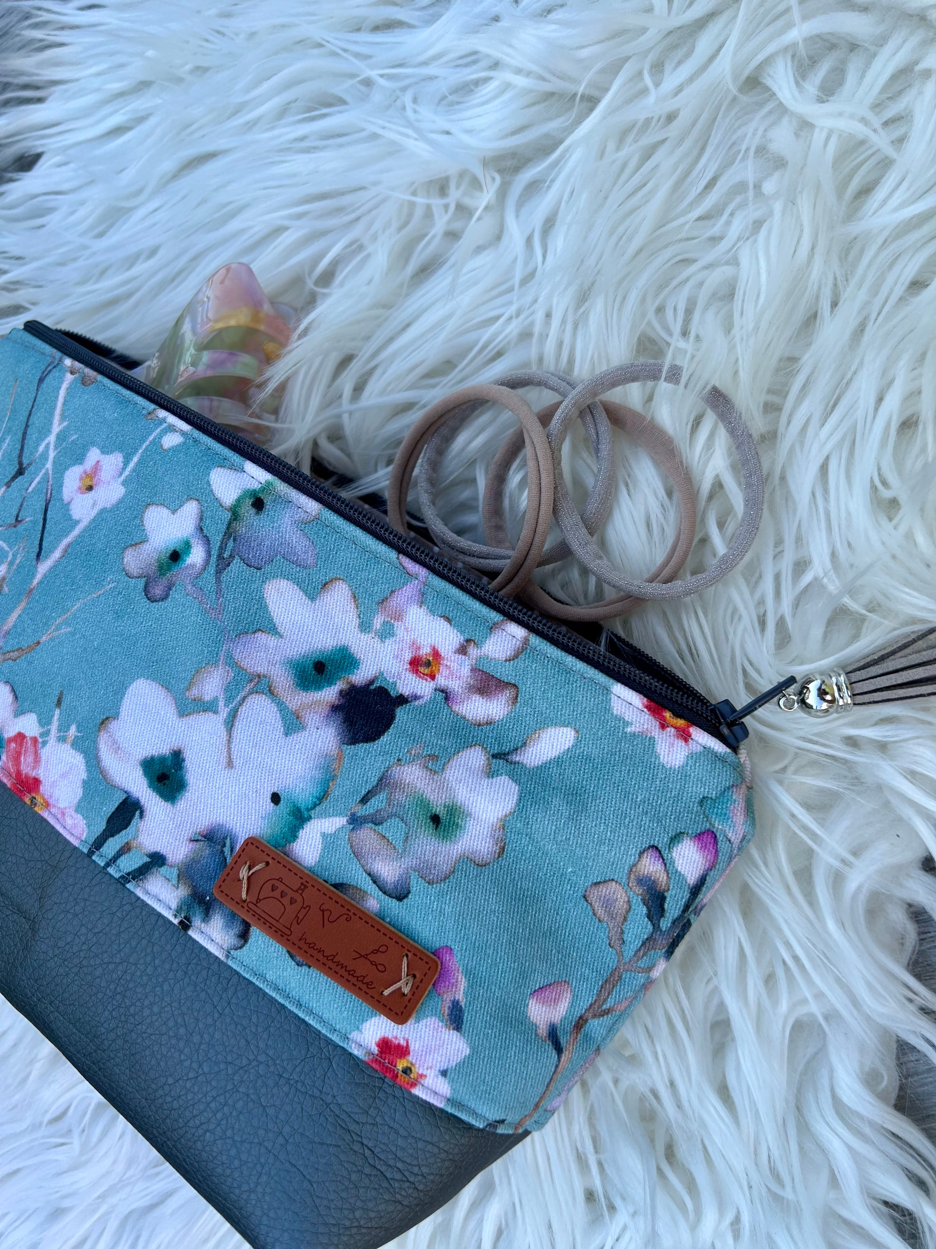 Kosmetiktasche "Bloomy Balance"