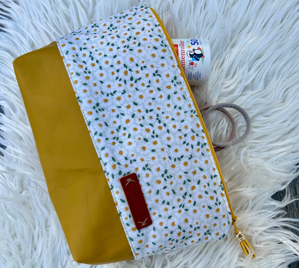 Kosmetiktasche "A Flower’s Whisper“