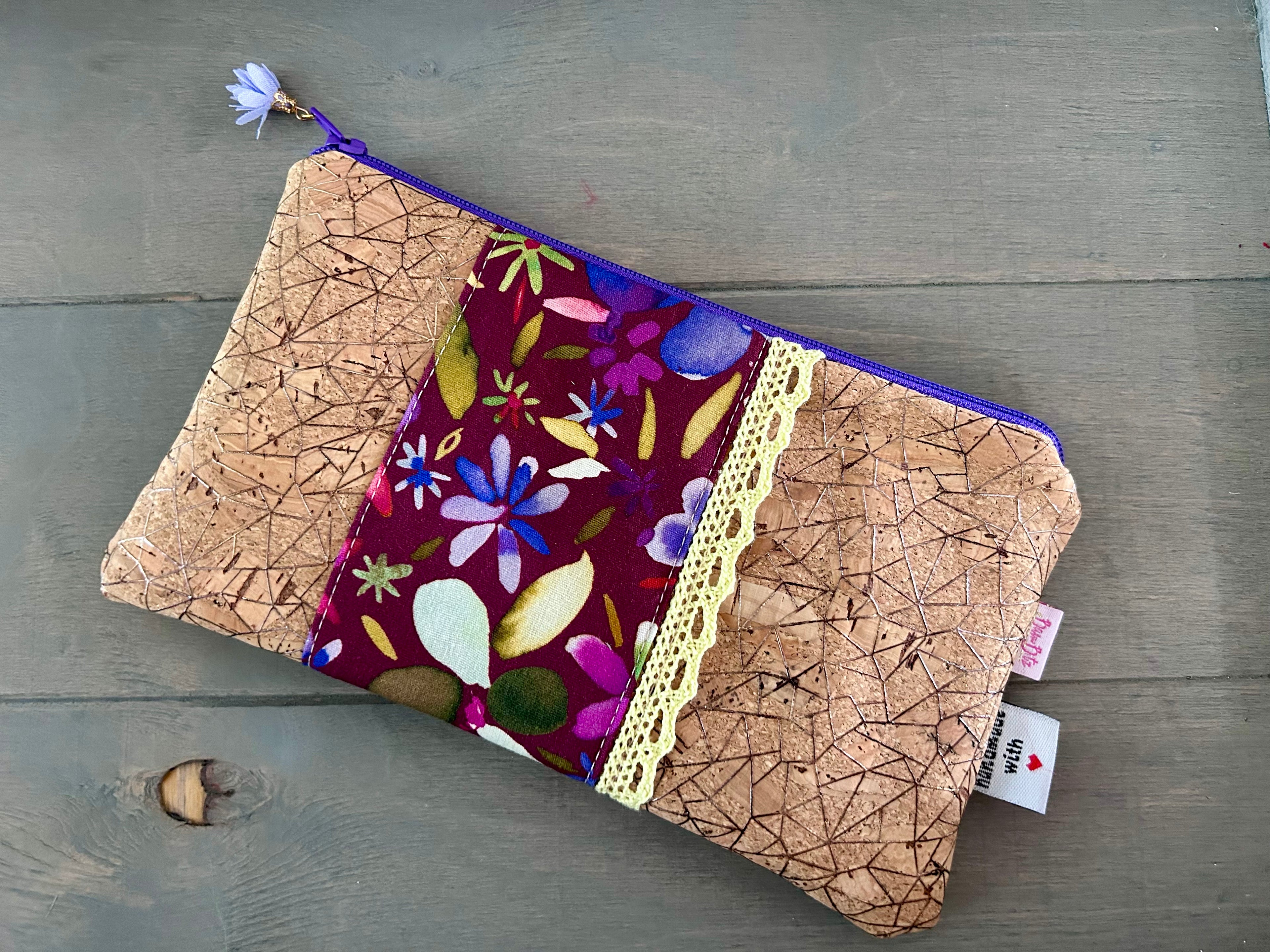 Reißverschlussetui „The Floral Touch“