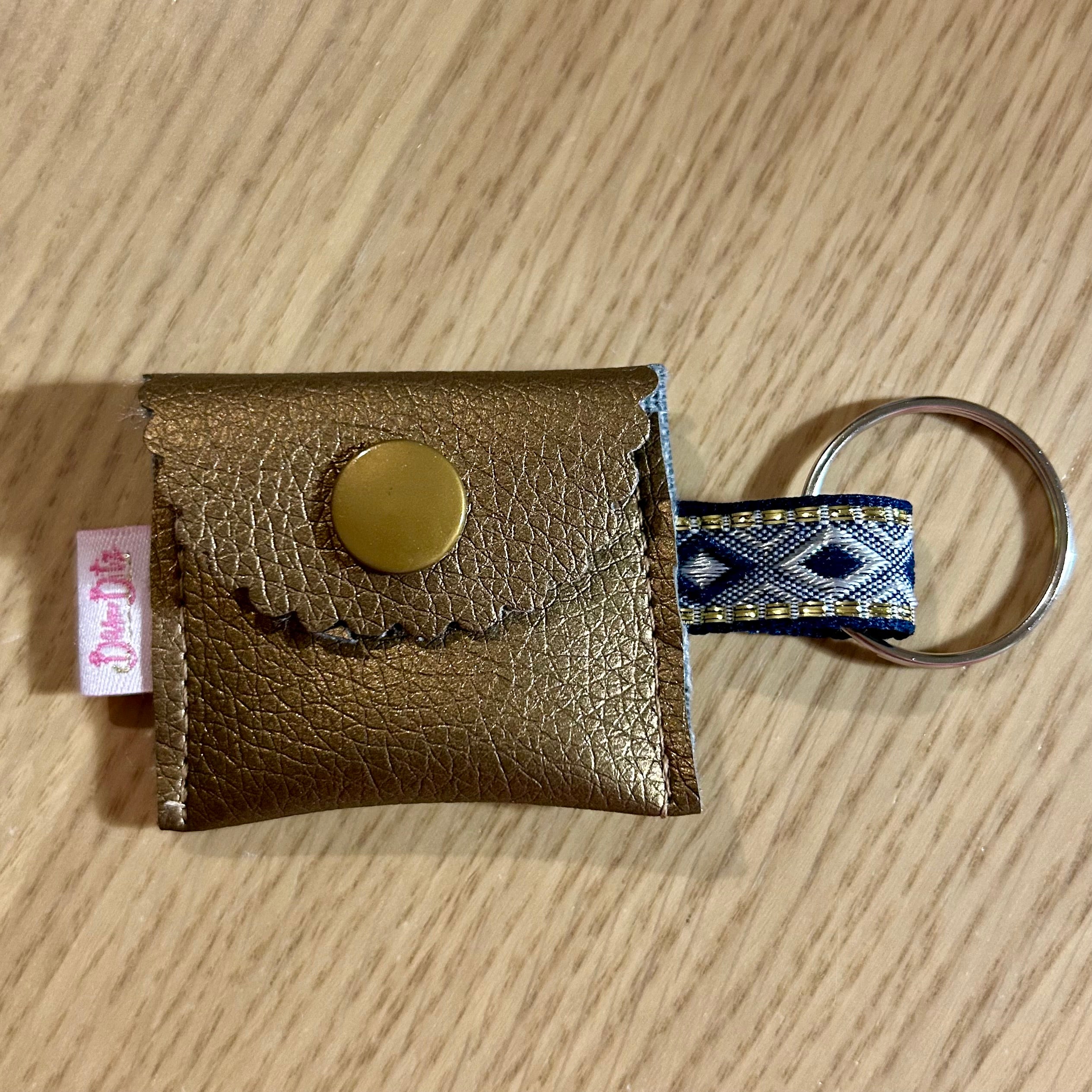 Praktisches Schlüssel-Täschchen mit Einkaufschip