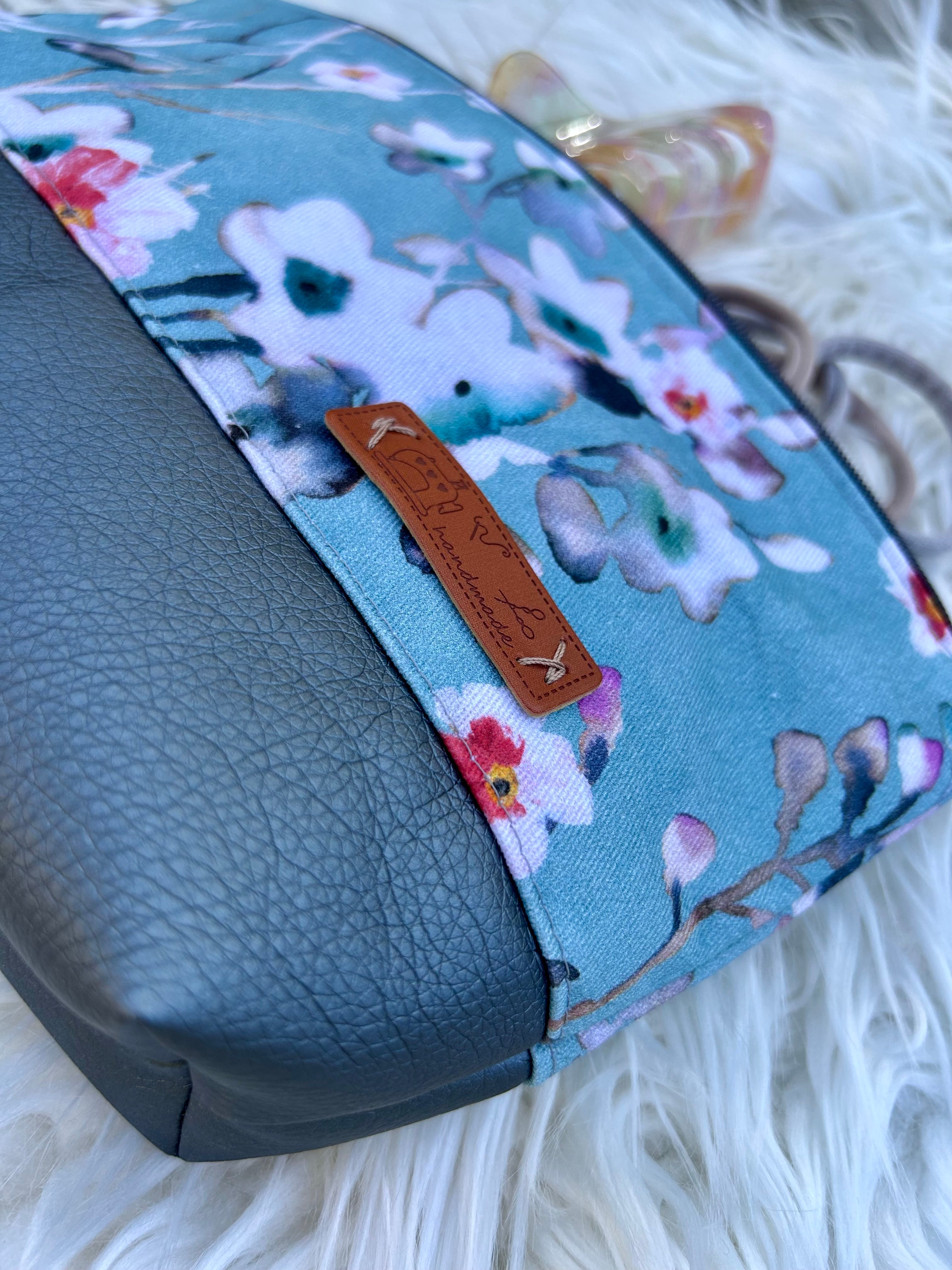 Kosmetiktasche "Bloomy Balance"