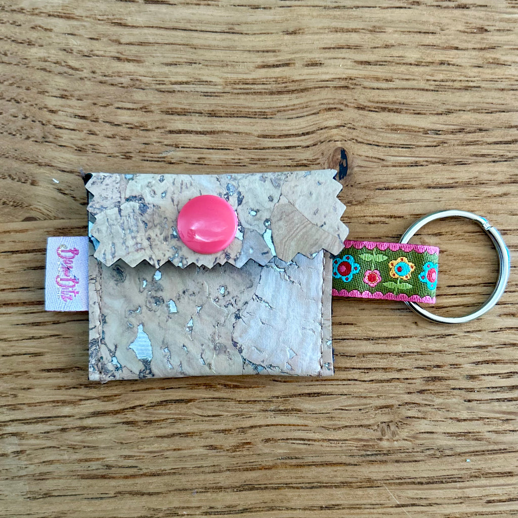 Praktisches Schlüssel-Täschchen mit Einkaufschip