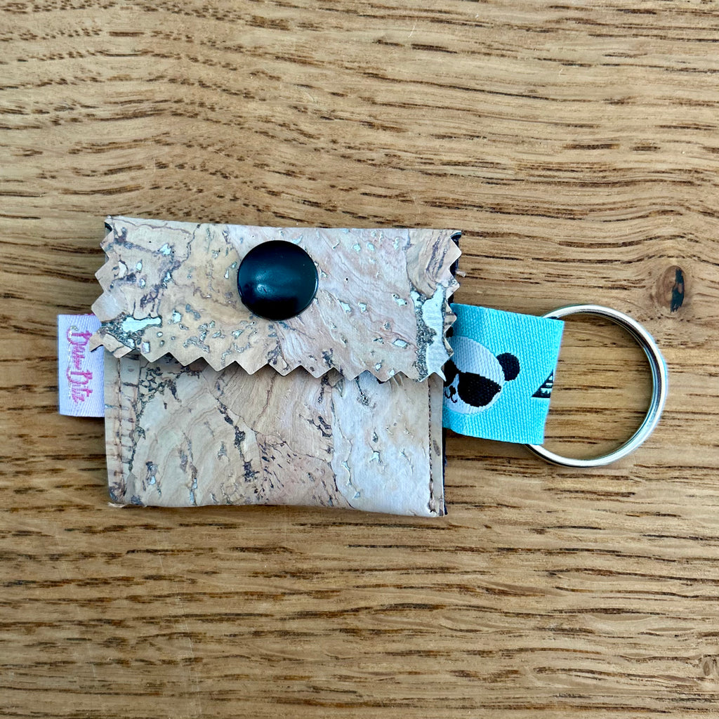 Praktisches Schlüssel-Täschchen mit Einkaufschip