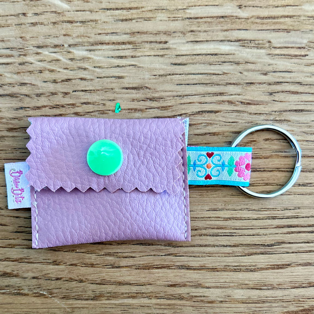 Praktisches Schlüssel-Täschchen mit Einkaufschip