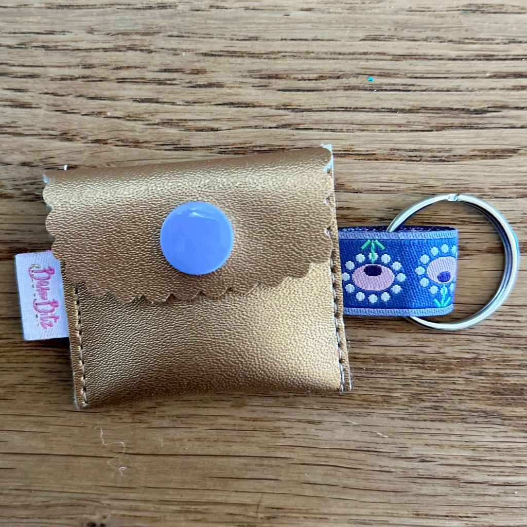 Praktisches Schlüssel-Täschchen mit Einkaufschip
