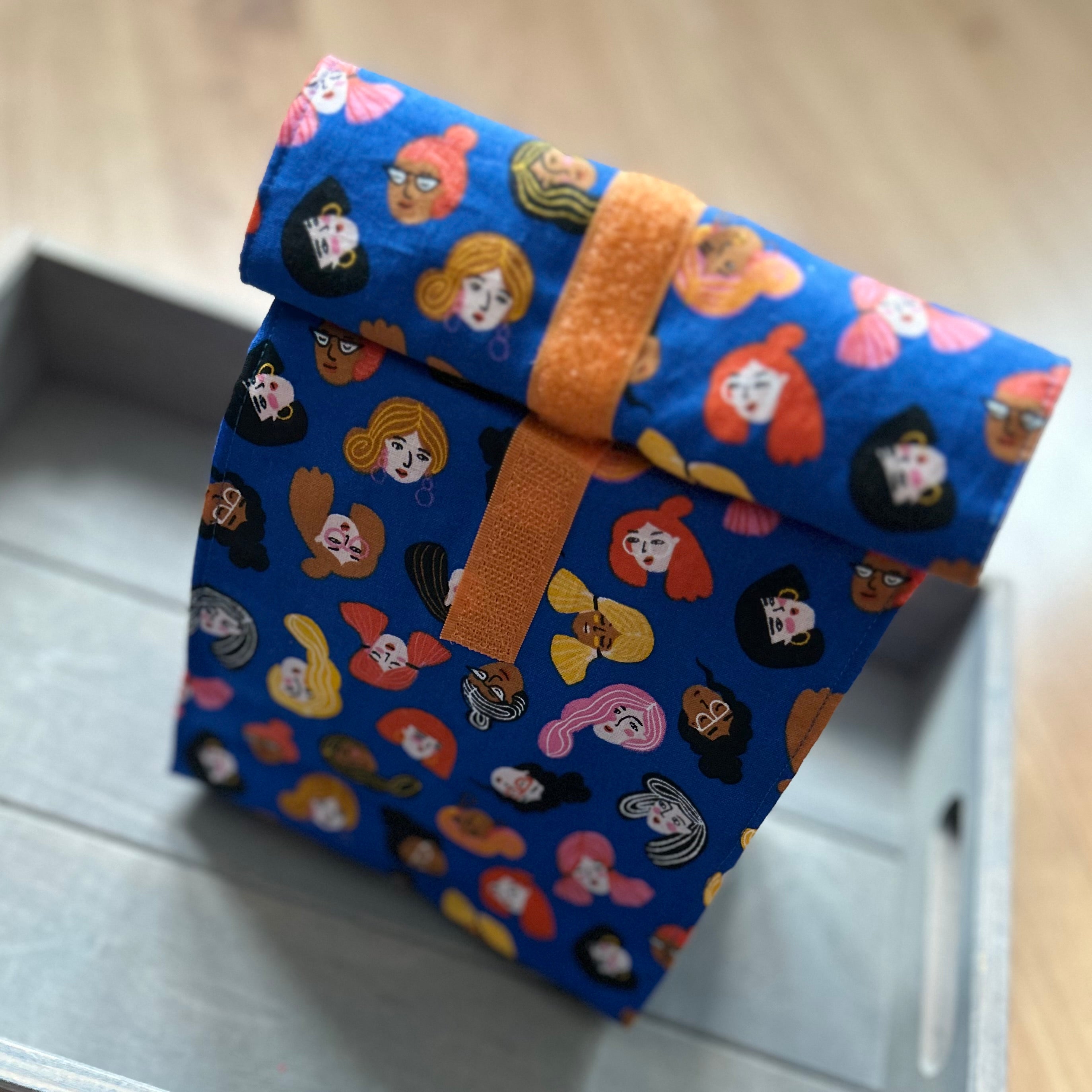 Lunbag "Woman-Power"