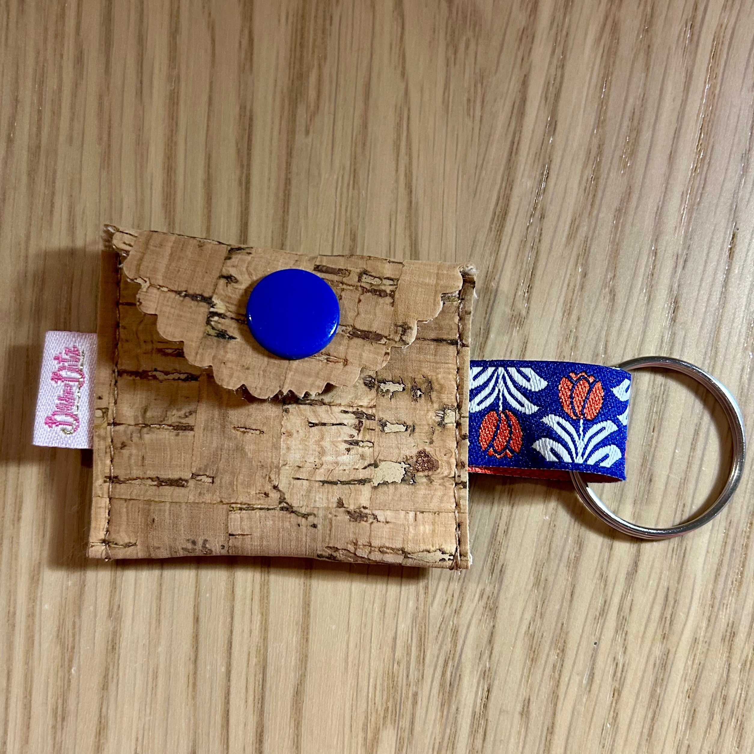 Praktisches Schlüssel-Täschchen mit Einkaufschip