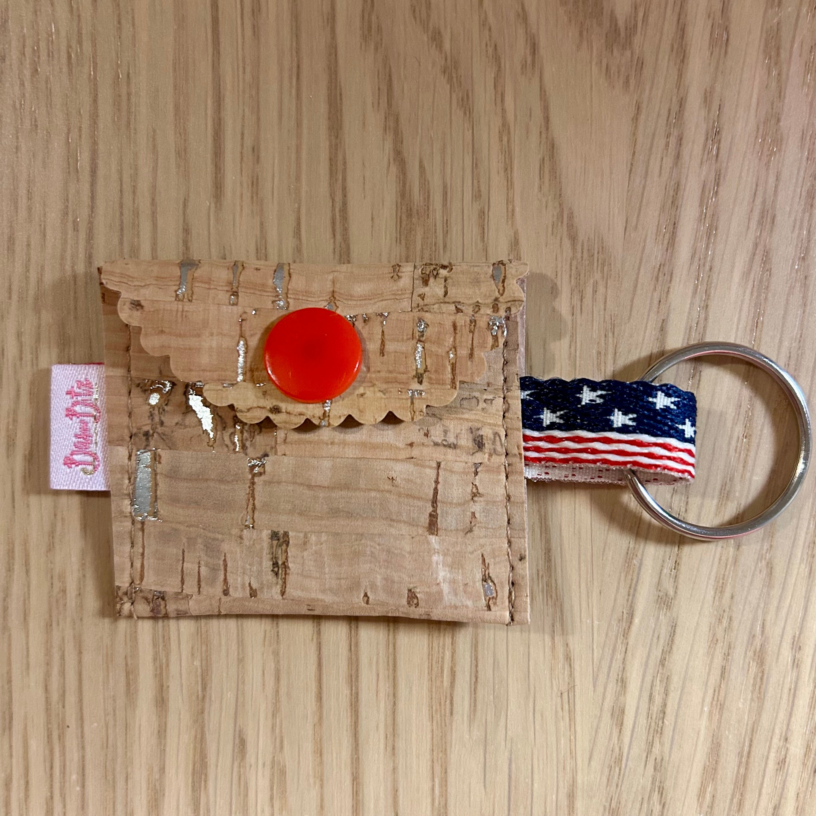 Praktisches Schlüssel-Täschchen mit Einkaufschip