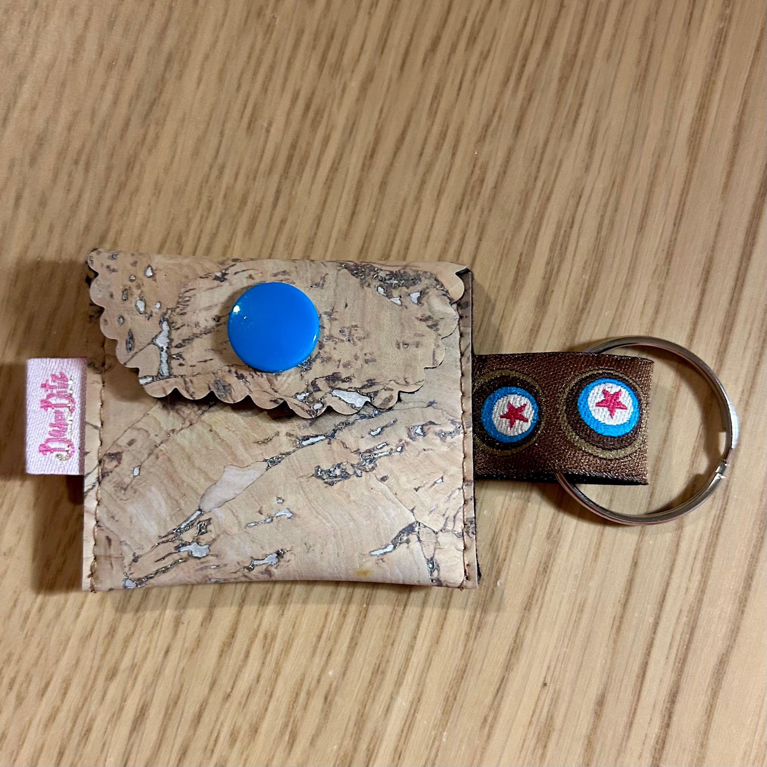 Praktisches Schlüssel-Täschchen mit Einkaufschip