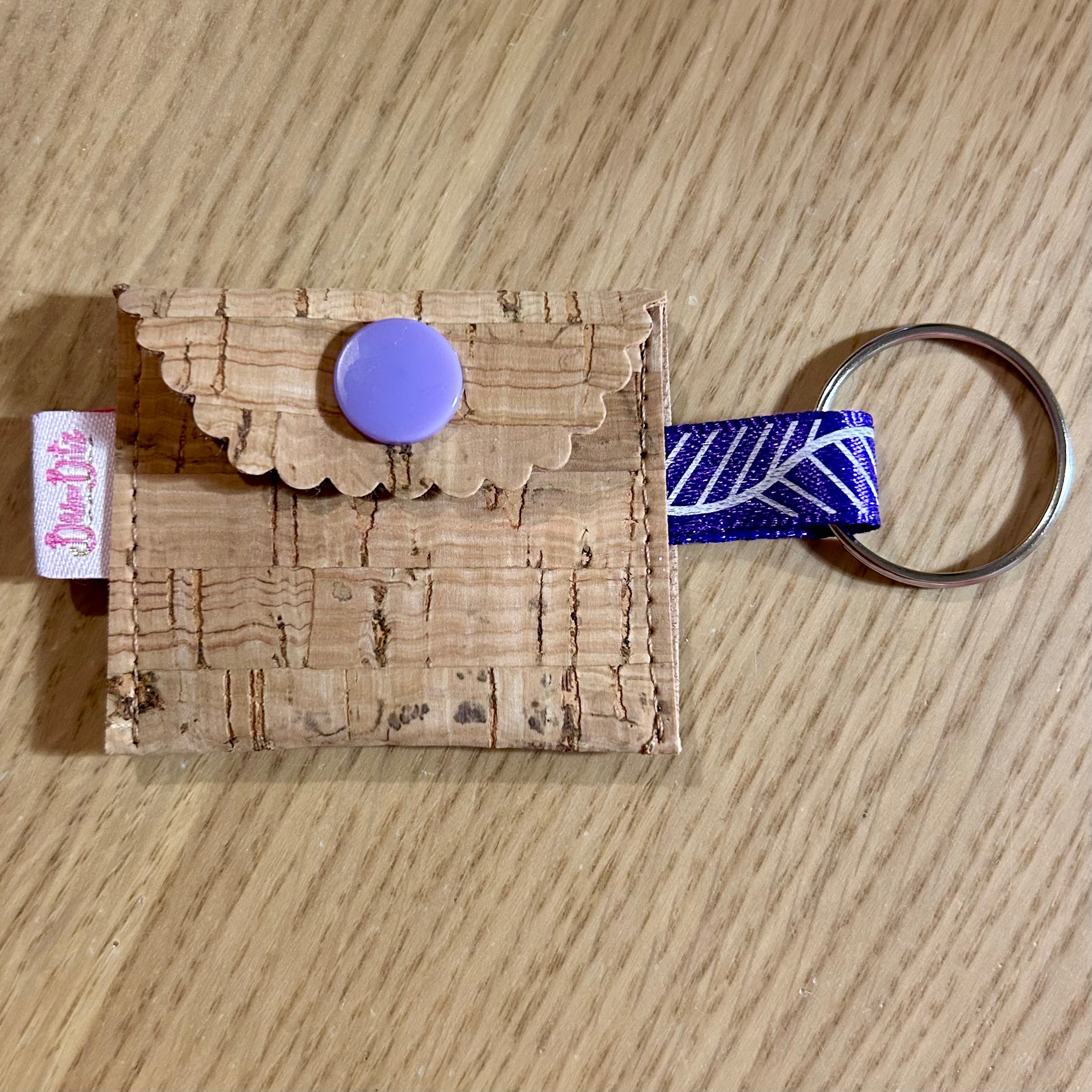 Praktisches Schlüssel-Täschchen mit Einkaufschip