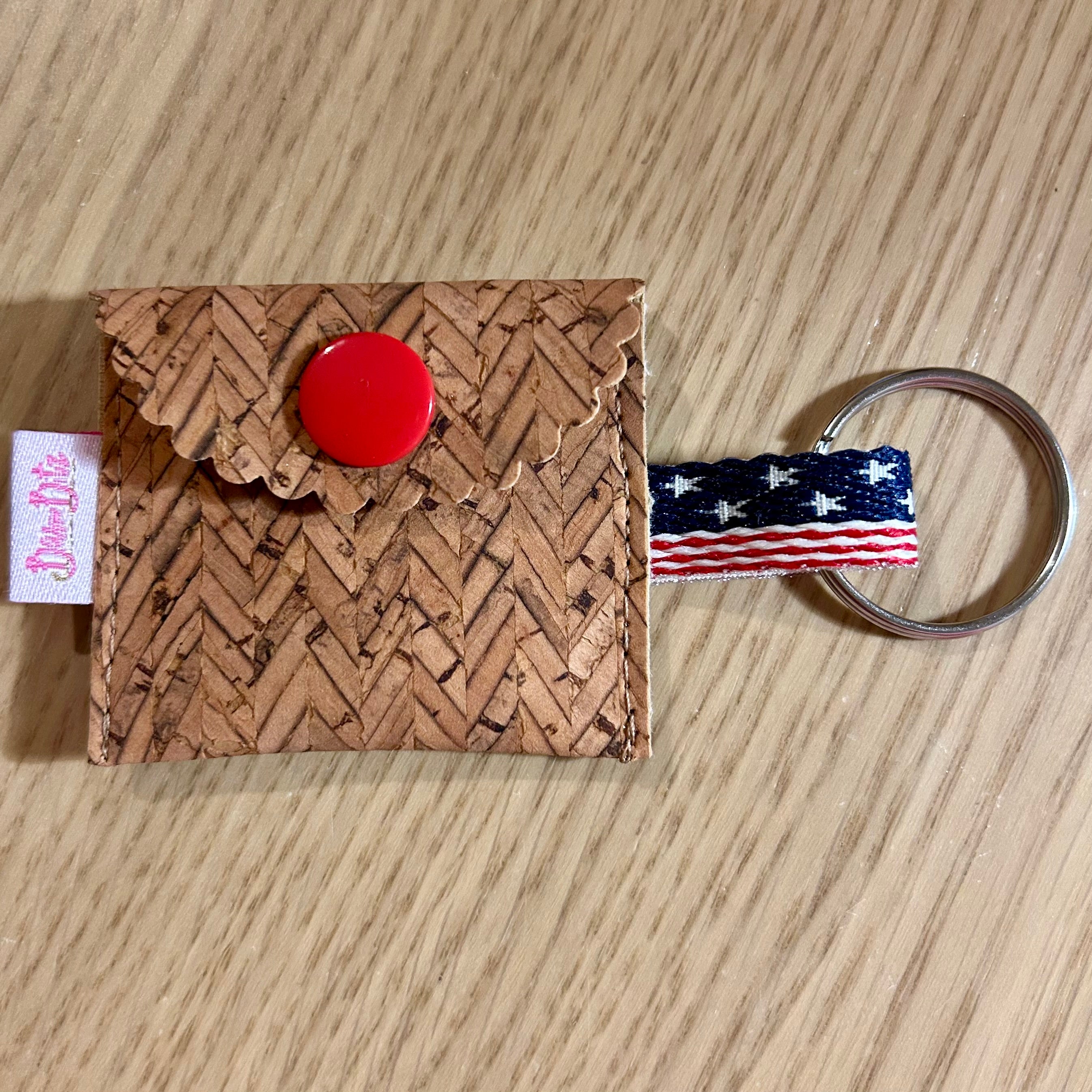 Praktisches Schlüssel-Täschchen mit Einkaufschip