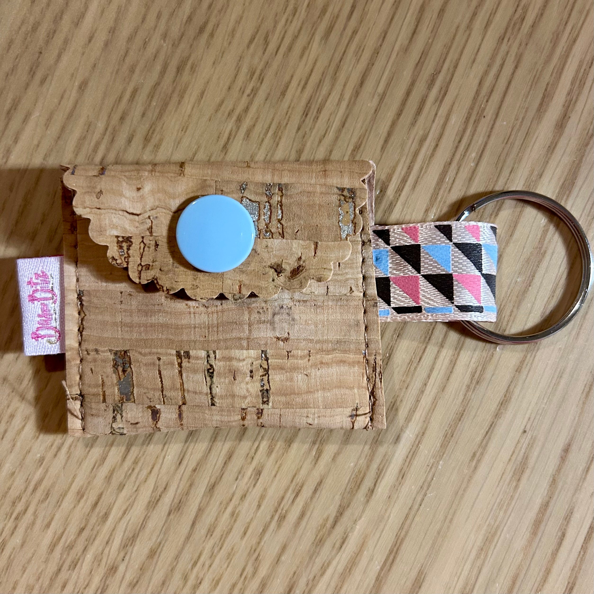 Praktisches Schlüssel-Täschchen mit Einkaufschip