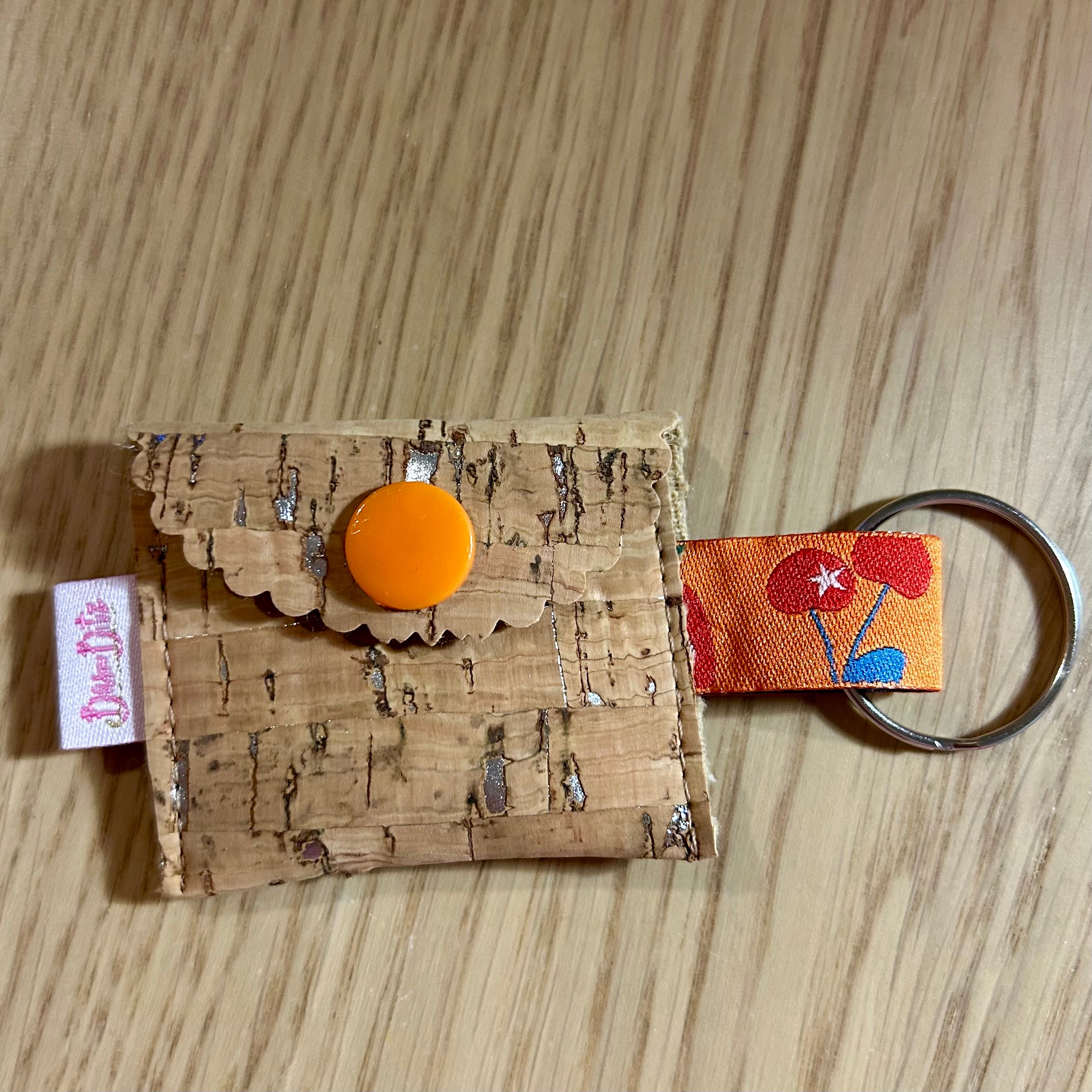 Praktisches Schlüssel-Täschchen mit Einkaufschip