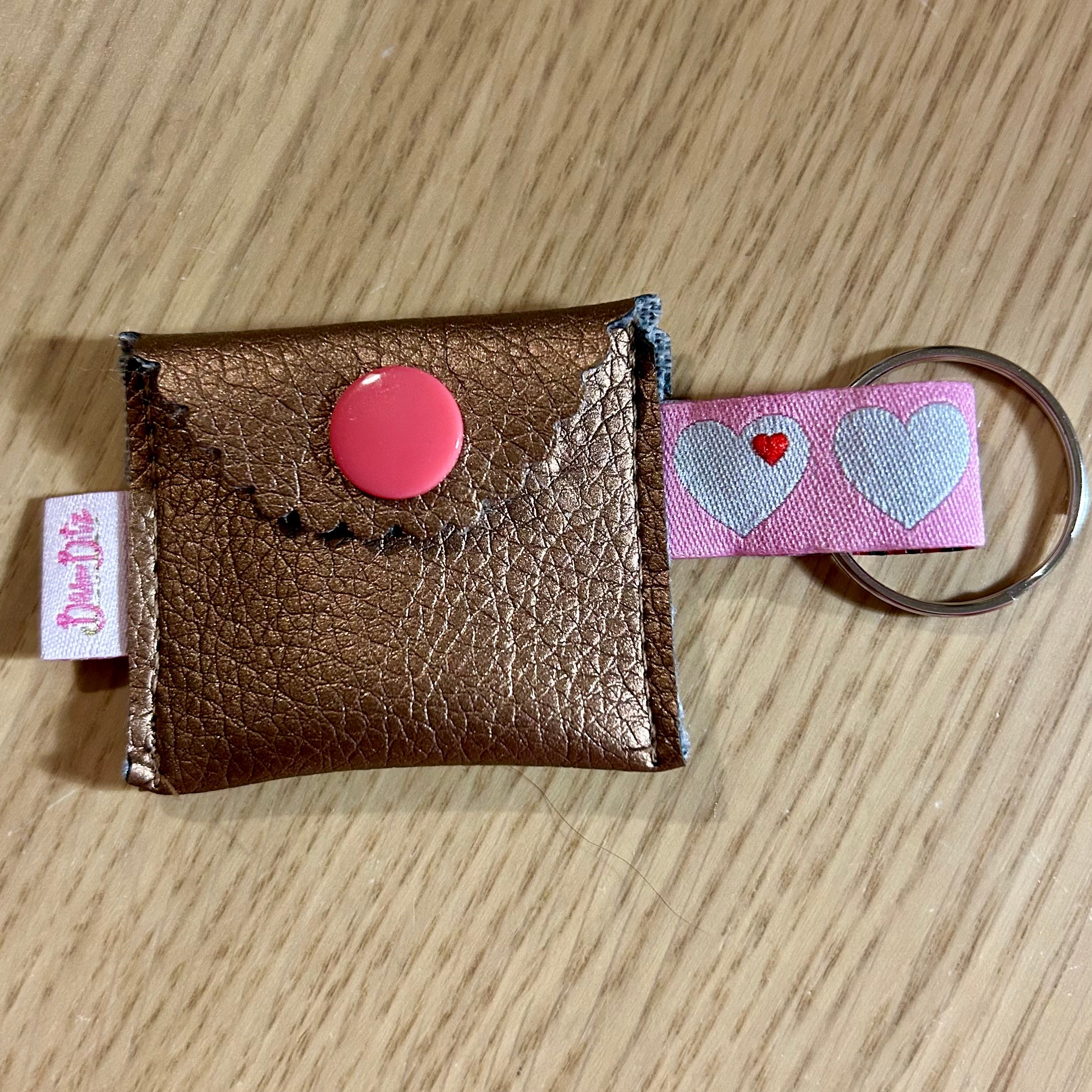 Praktisches Schlüssel-Täschchen mit Einkaufschip