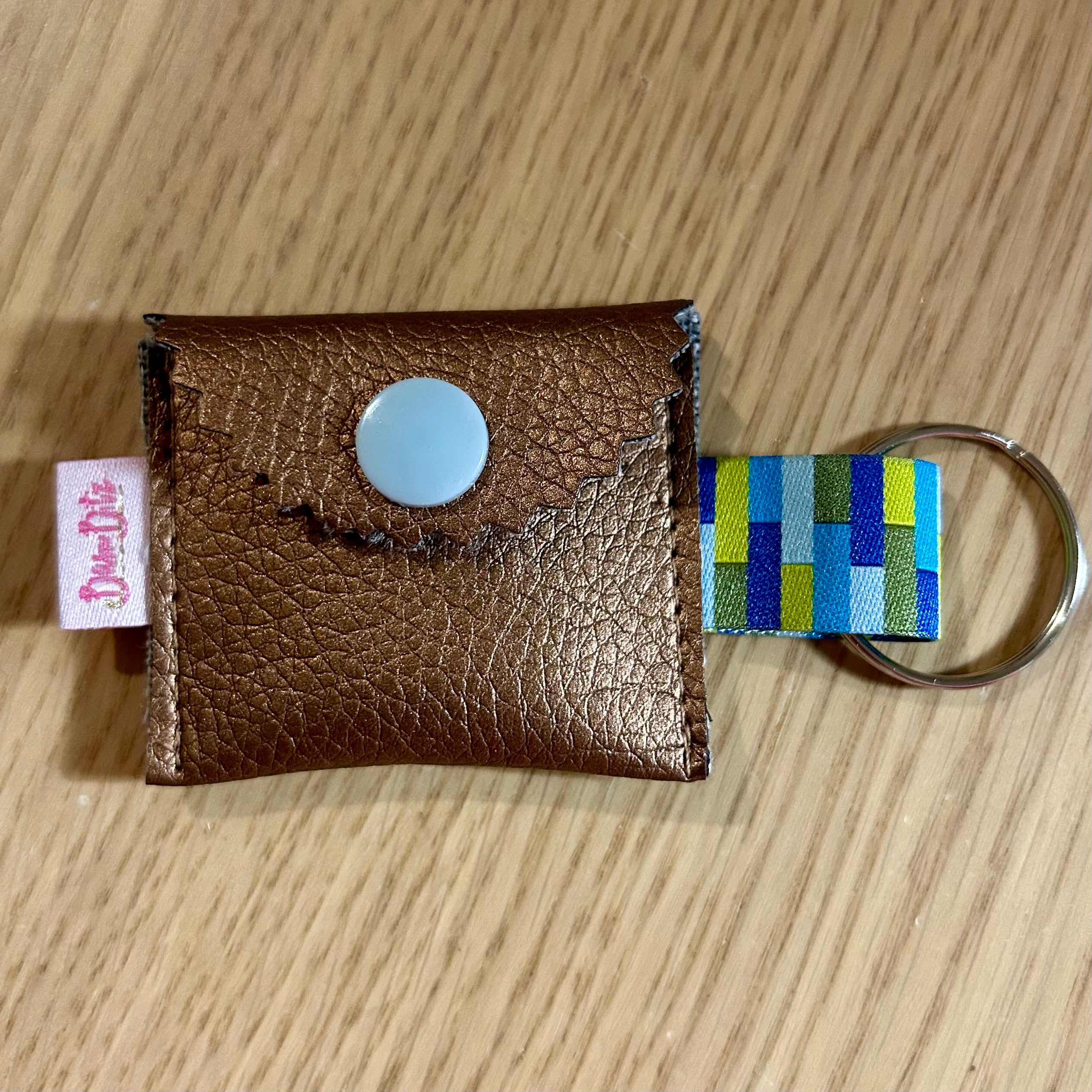 Praktisches Schlüssel-Täschchen mit Einkaufschip