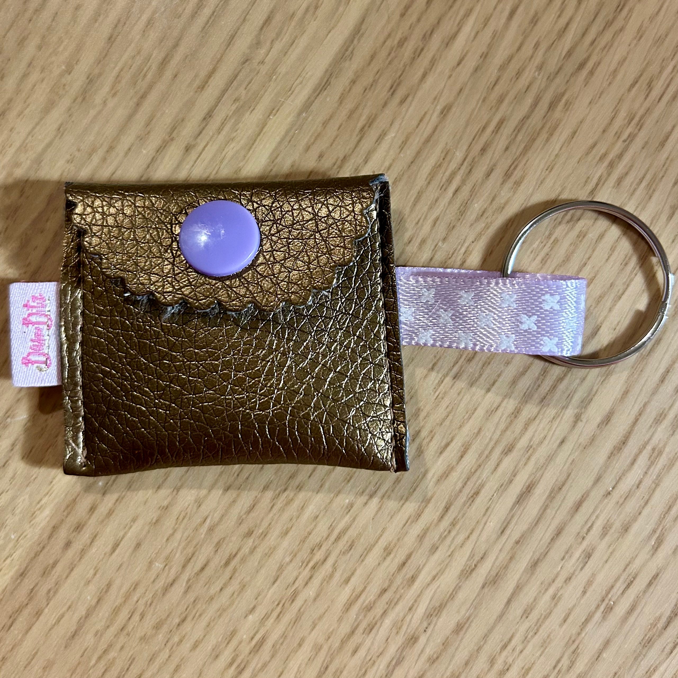 Praktisches Schlüssel-Täschchen mit Einkaufschip